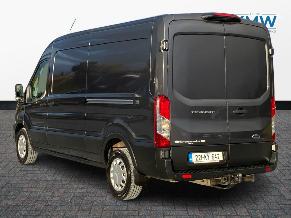 2022 Ford Transit - image 2