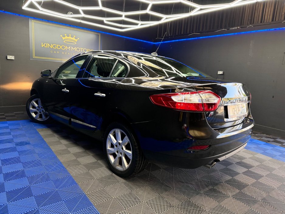 2012 Renault Fluence - image 7