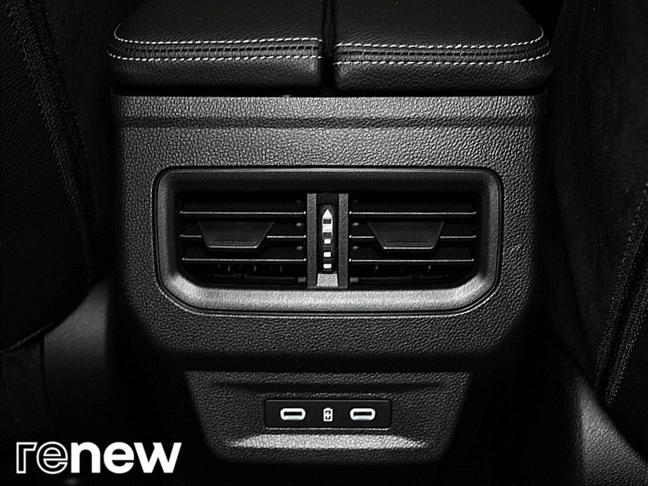 2024 Renault Austral E-TECH Hybrid 200 iconic esprit Alpine €39,900