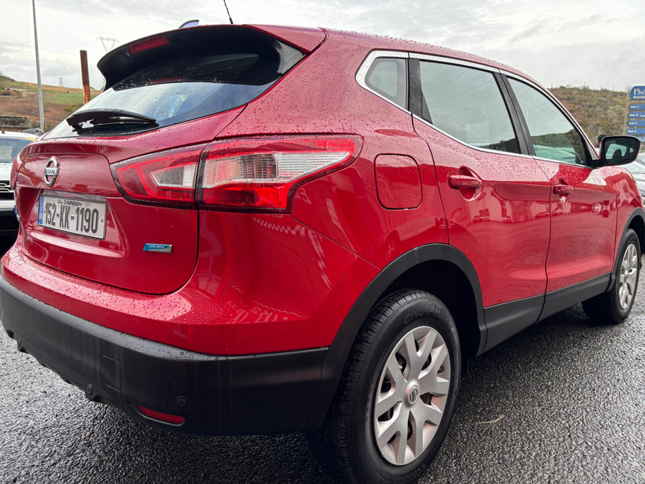 2015 Nissan Qashqai - image 14