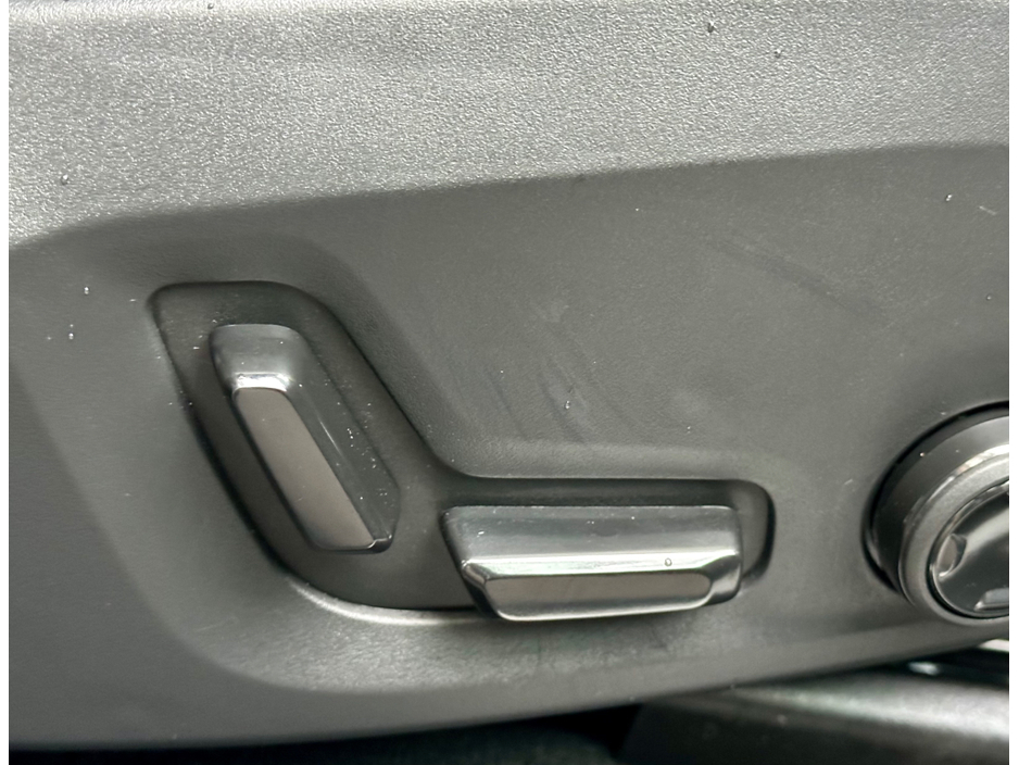 2025 Volvo XC60 T6 AWD PANORAMIC SUNROOF