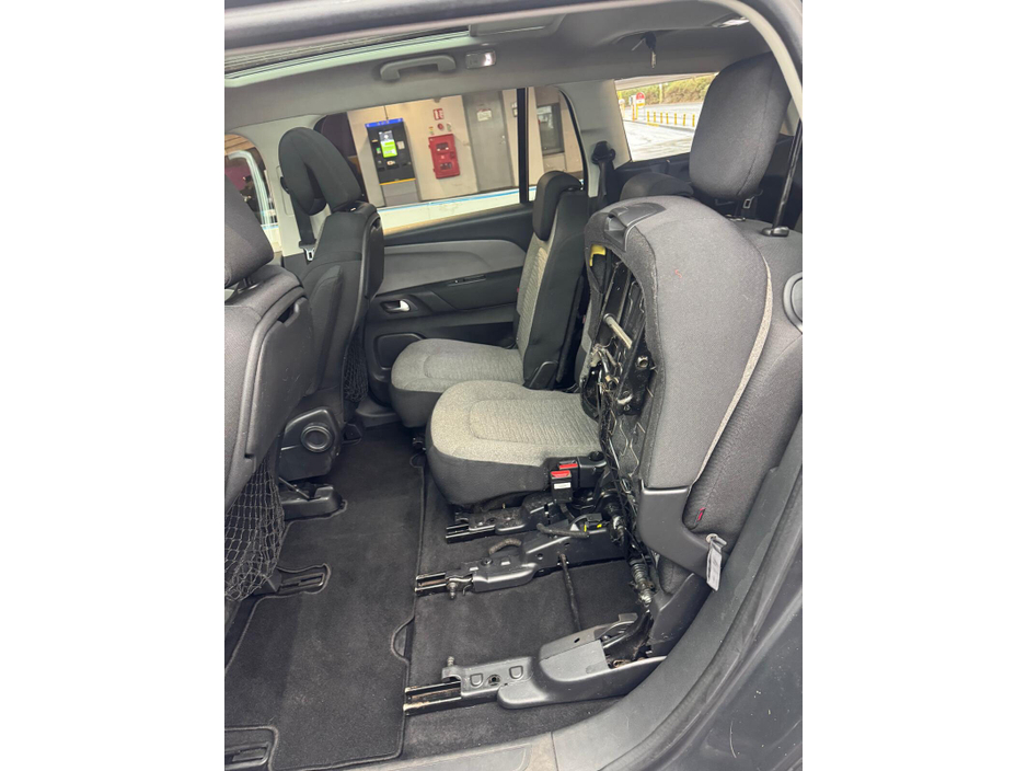 2015 Citroen C4 HDi 90 manual Connected Special Edition €9,950