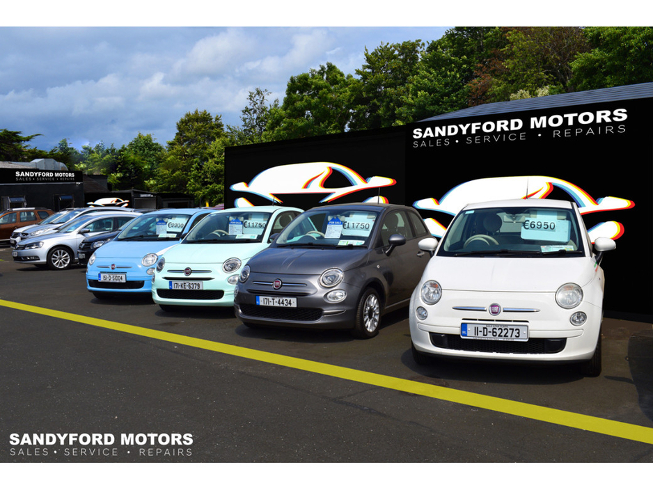 2015 Volkswagen Beetle - image 2