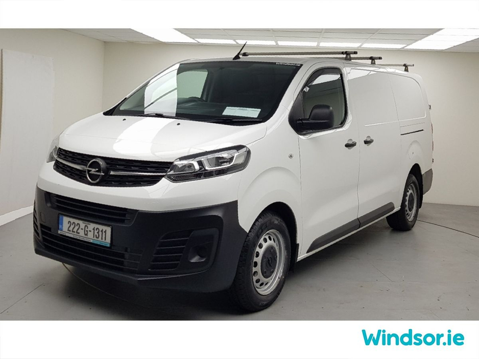 2022 Opel Vivaro - image 12