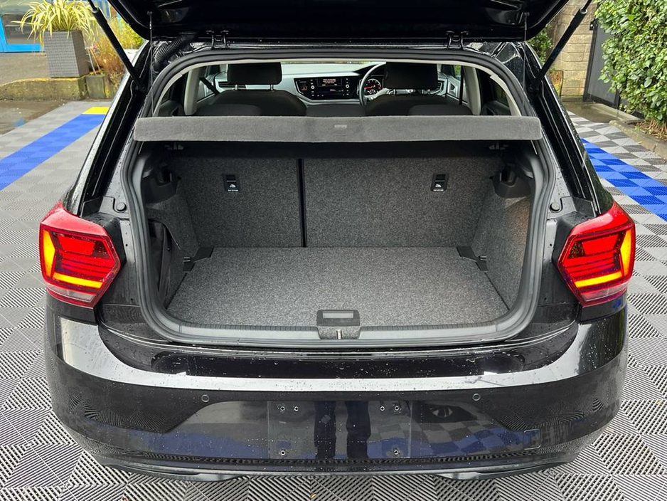 2018 Volkswagen Polo 1.0 TSI AUTO // FULL SERVICE HISTORY // 360 PARKING SENSORS // APPLE CARPLAY/ANDROID AUTO €15,900