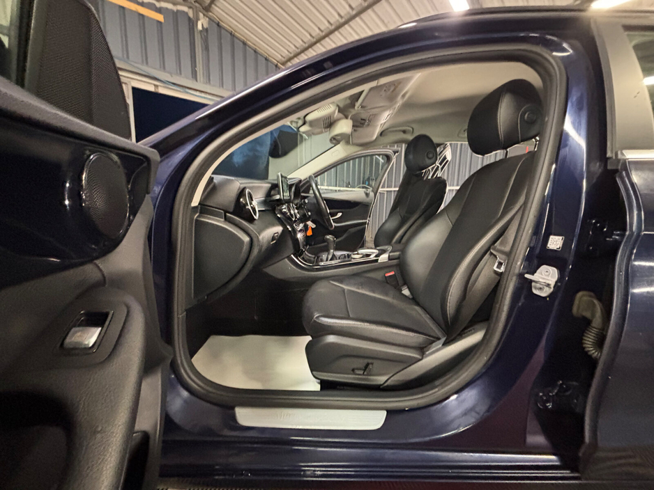 2015 Mercedes-Benz C Class C 220 BLUETEC €12,950