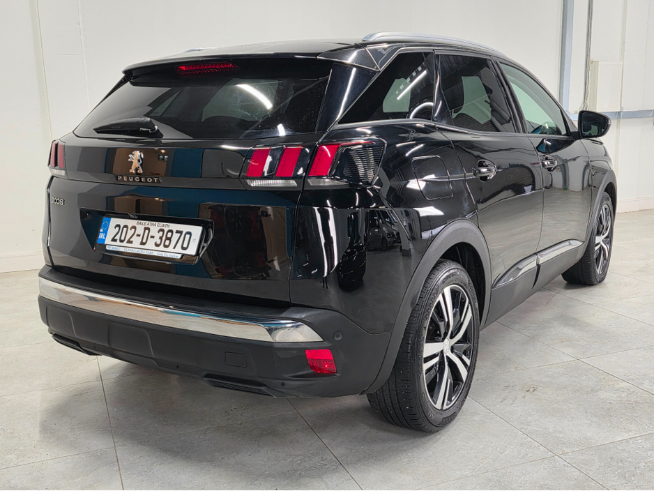 2020 Peugeot 3008 - image 6