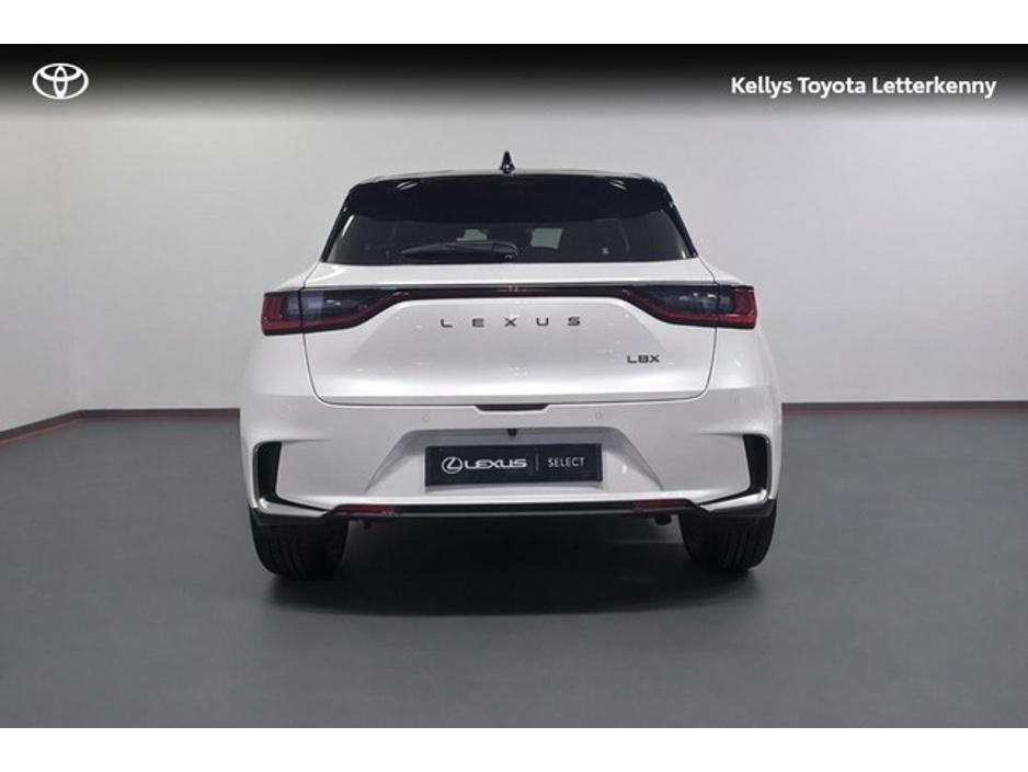 2025 Lexus LBX - image 4