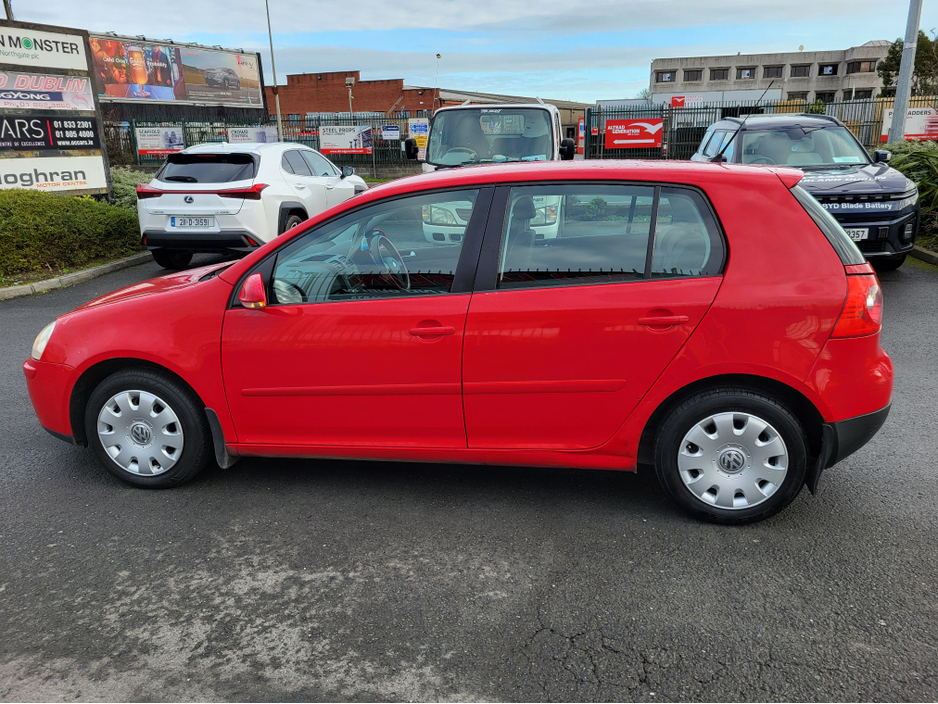 2007 Volkswagen Golf - image 6