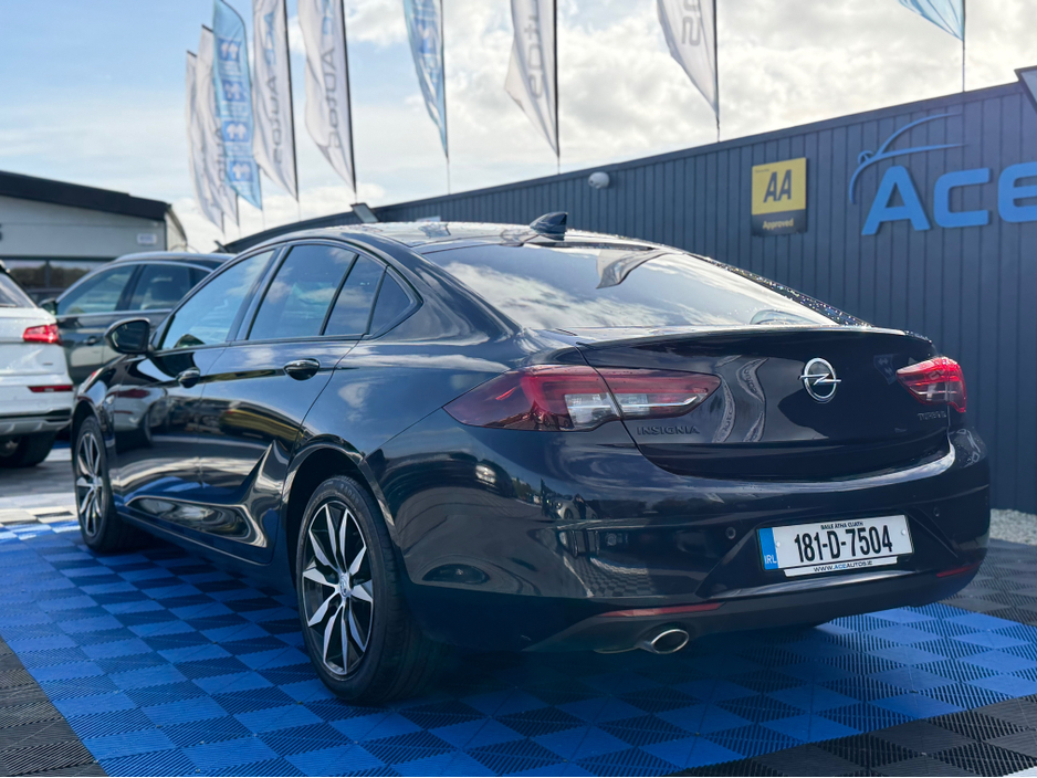 2018 Opel Insignia - image 5