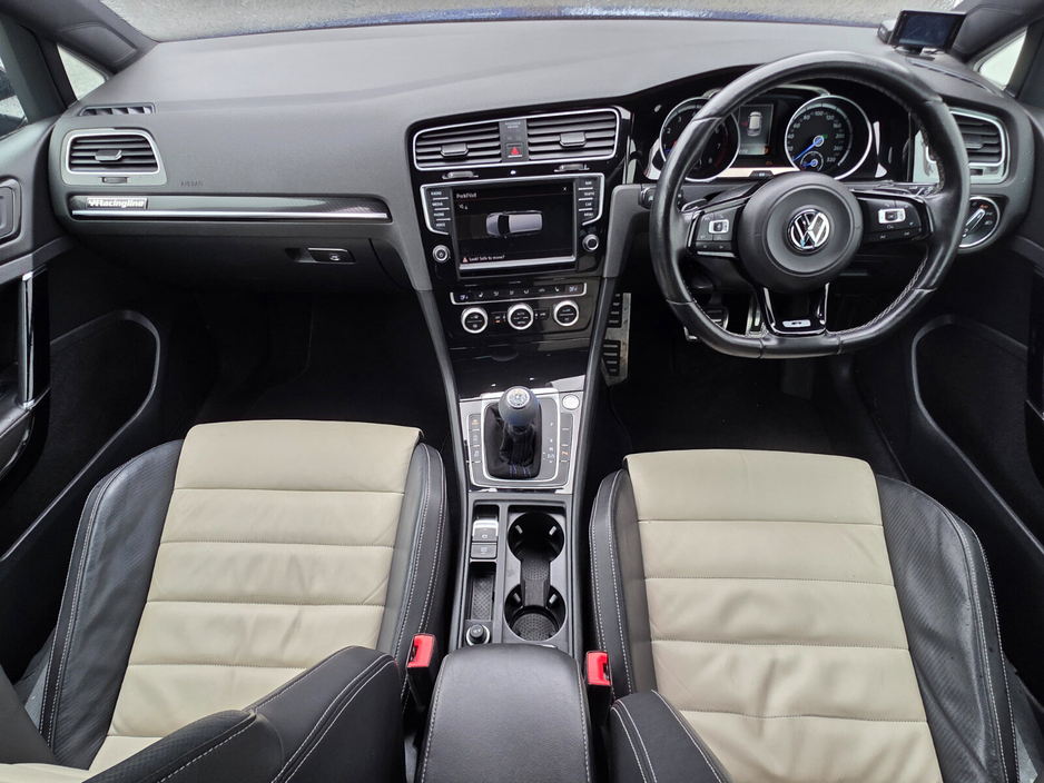 2015 Volkswagen Golf - image 6