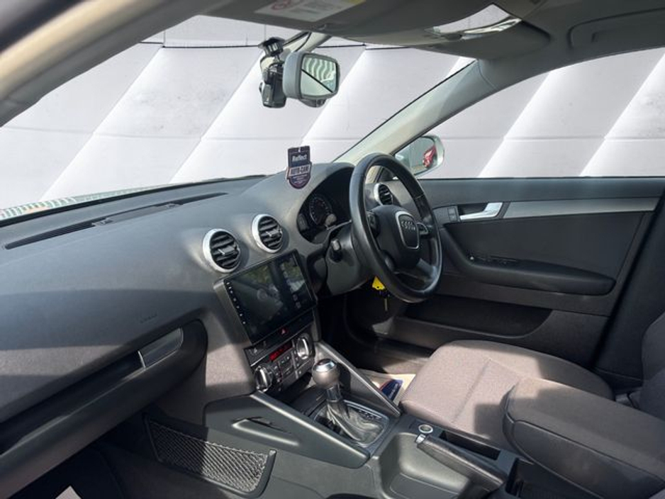 2011 Audi A3 - image 14