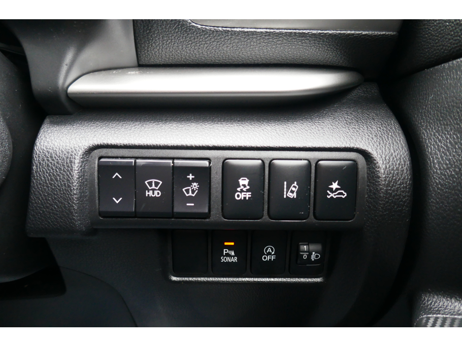 2021 Mitsubishi Eclipse Cross - image 25