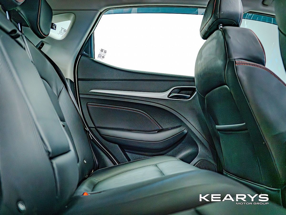 2022 MG ZS - image 12