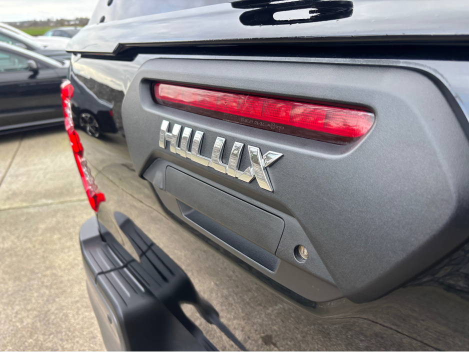 2023 Toyota Hilux INVINCIB X D-4D 4WD INVINCIBLE DCB €44,900