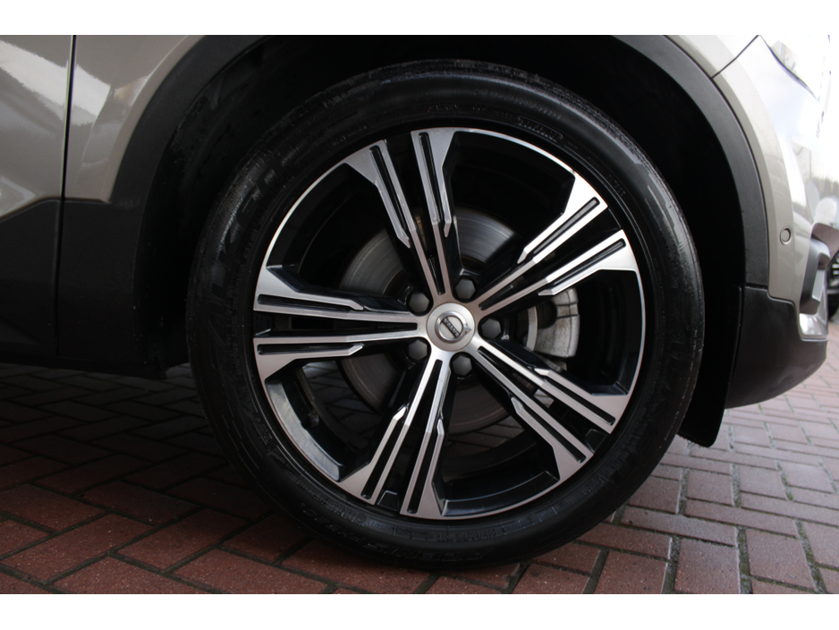 2020 Volvo XC40 2.0T5 INSCRIPTION EDITION 5DR ESTATE AUTOMATIC // VERY RARE CAR WITH HUGE SPEC // BUY WITH CONFIDENCE AA AND SIMIM APPROVED DEALER 2026 // FINANCE ARRANGED // ALL TRADE INS WELCOME // €29,950