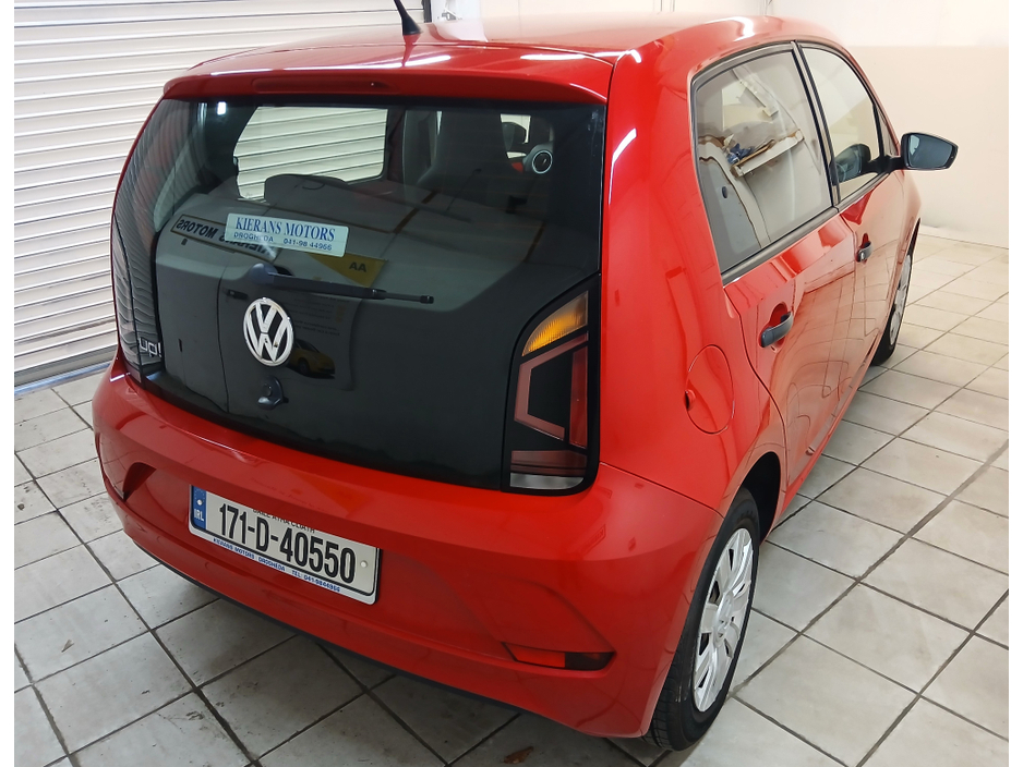 2017 Volkswagen up! - image 3