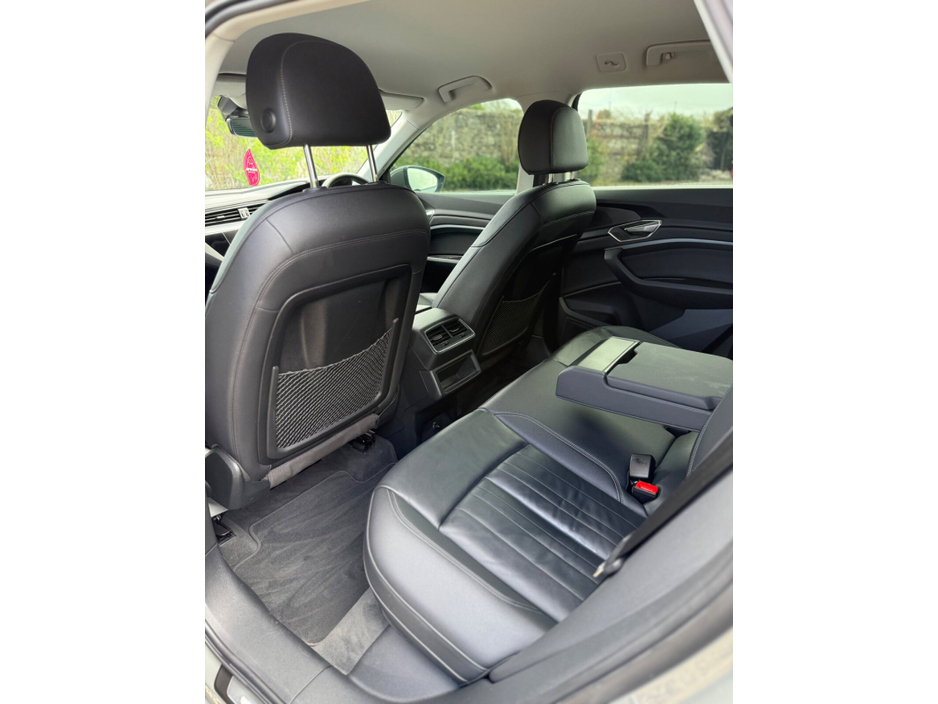 2024 Audi Q8 - image 44