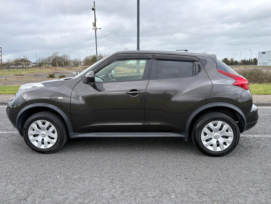 2012 Nissan Juke - image 3