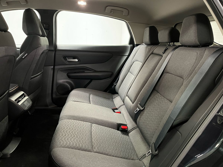 2024 Nissan Ariya - image 8