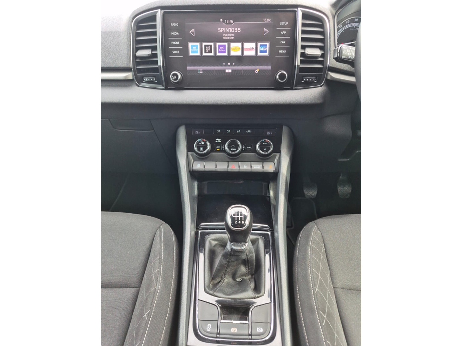 2020 Skoda Karoq - image 18