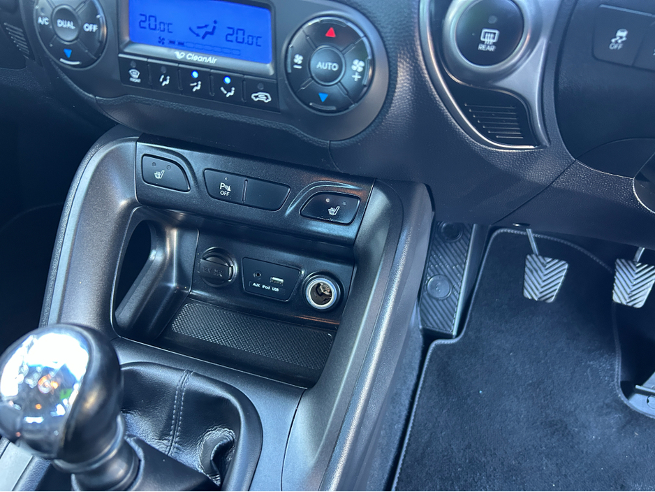 2015 Hyundai ix35 - image 10