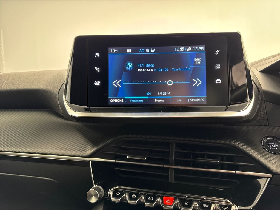 2023 Peugeot 2008 - image 18