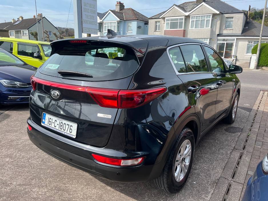 2016 Kia Sportage - image 3