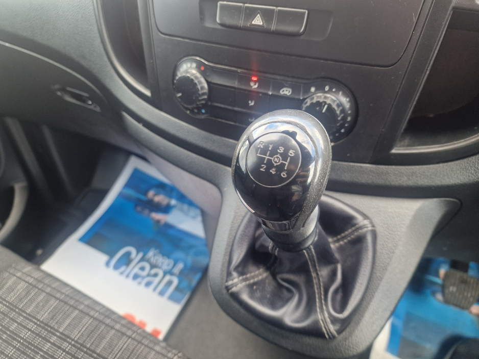 2018 Mercedes-Benz Vito - image 15
