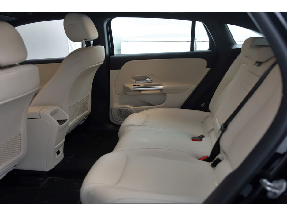 2022 Mercedes-Benz EQA EQA 250 *LOW MILEAGE*BEIGE LEATHER* €30,690