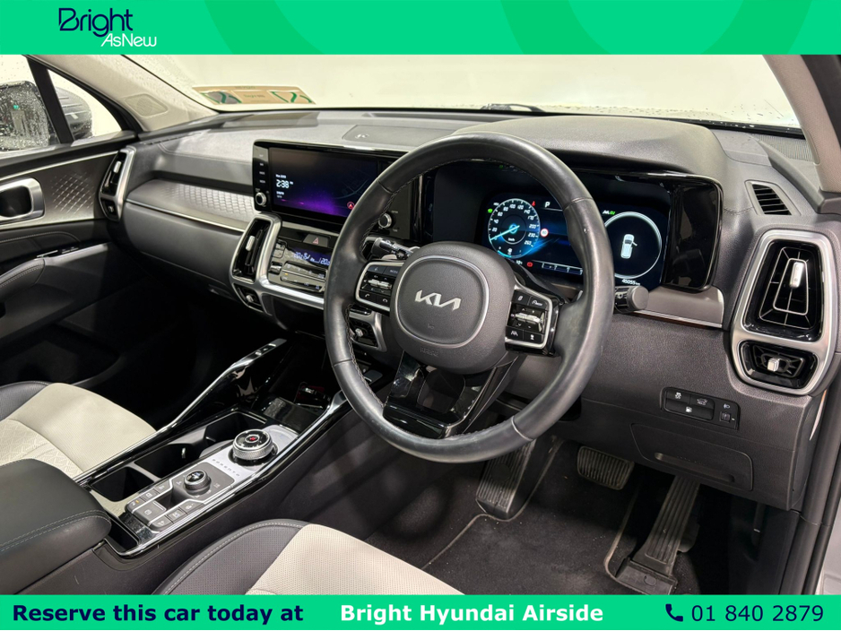 2023 Kia Sorento - image 13