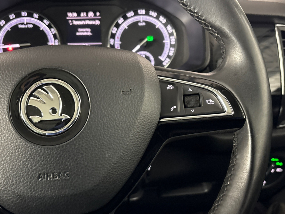 2018 Skoda Kodiaq STYLE 2.0 TDI 150HP DSG**7 SEATER**PANORAMIC SUNROOF**BLACK LEATHER INTERIOR**TOUCH SCREEN MEDIA DISPLAY**REVERSE CAMERA**PARKING SENSORS**DUAL CLIMATE CONTROL**APPLE CARPLAY** €23,995