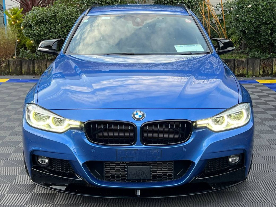 2018 BMW 3 Series 320d M-SPORT COMPETITION TOURING // LEATHER HEATED M-SPORT SEATS // REVERSE CAMERA // NEW 20" M3 COMP ALLOYS €26,900