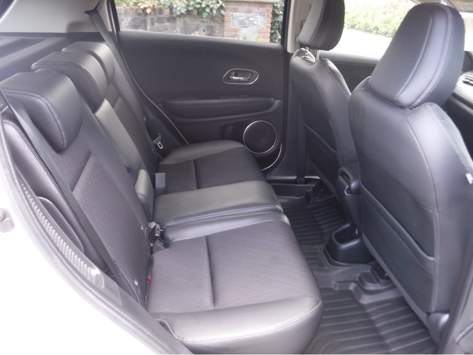 2020 Honda Vezel - image 11