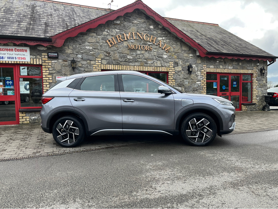 2024 BYD ATTO 3 - image 3