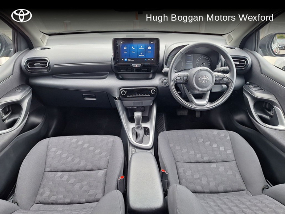 2023 Toyota Yaris HYBRID LUNA, RIDICOUSLY LOW MILEAGE! €24,495