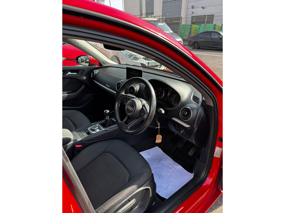 2019 Audi A3 - image 10