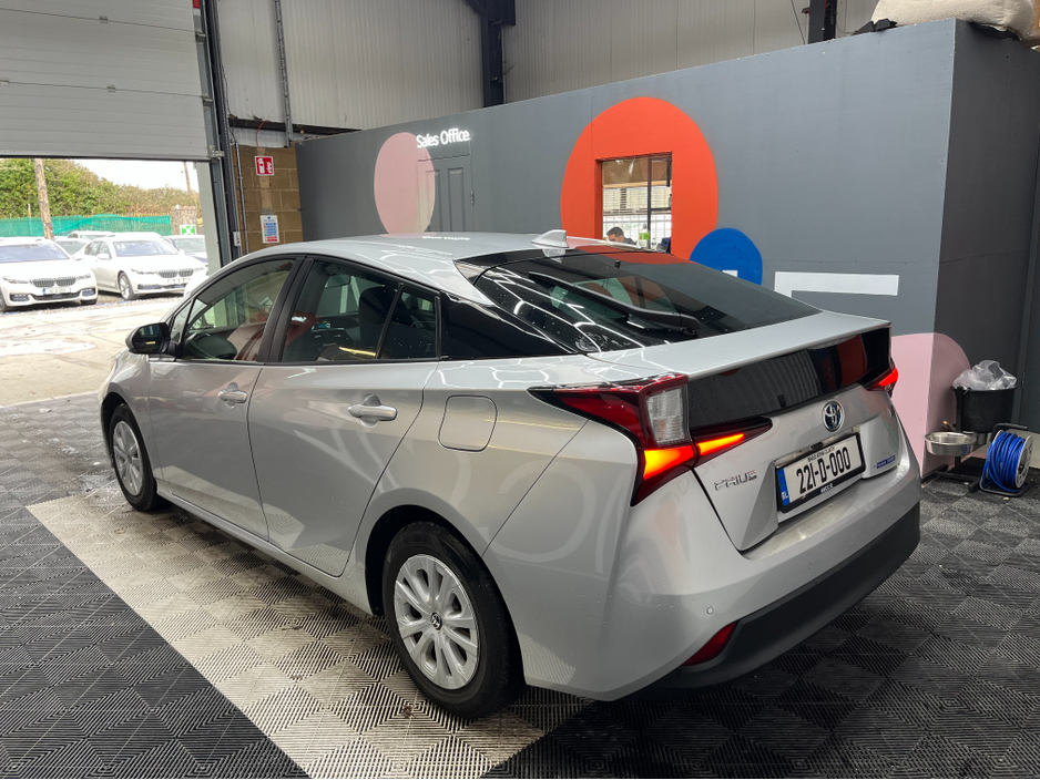 2022 Toyota Prius - image 4