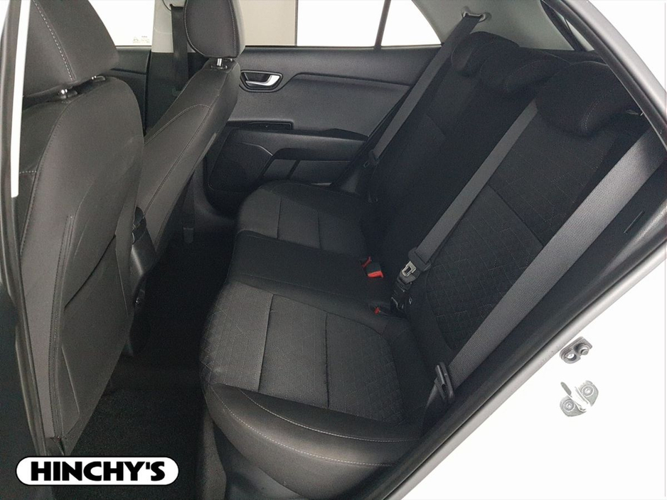 2023 Kia Rio - image 7