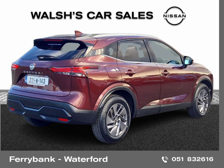 2022 Nissan Qashqai 1.3 HYB SV + Glass Roof Pack €25,950