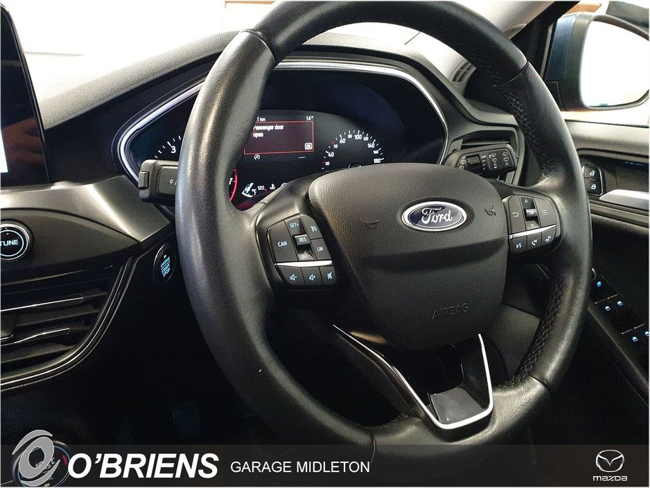 2020 Ford Focus - image 9