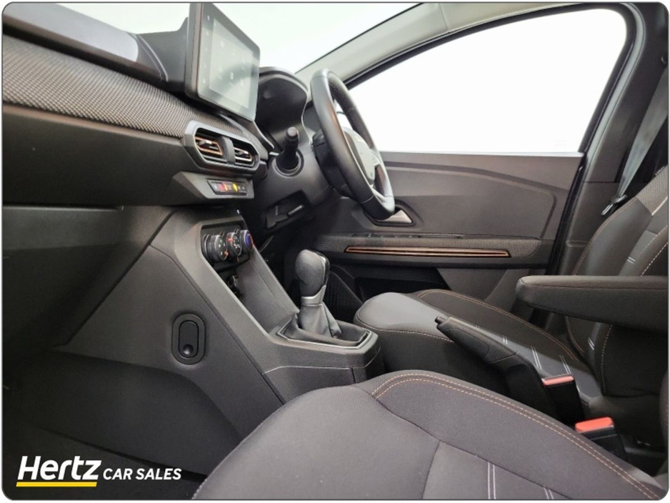2023 Dacia Sandero Stepway - image 4