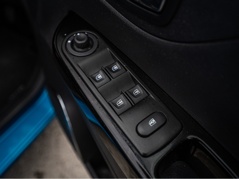 2017 Renault Captur - image 23