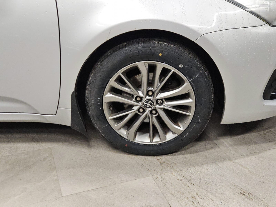 2018 Toyota Avensis 1.6 D-4D (112) Luna Navi €14,950