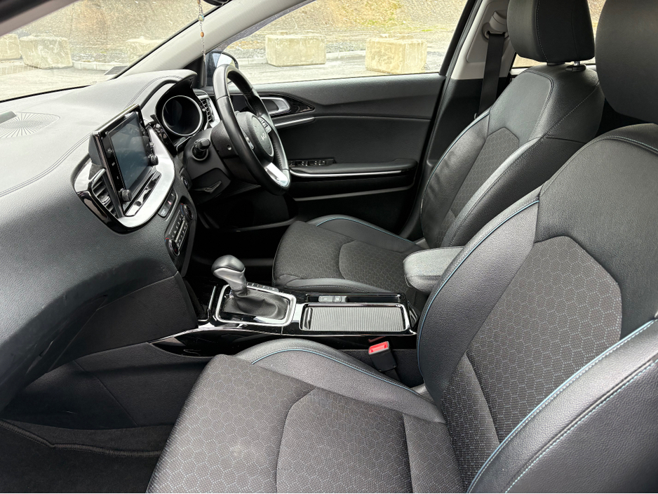 2022 Kia Ceed - image 21