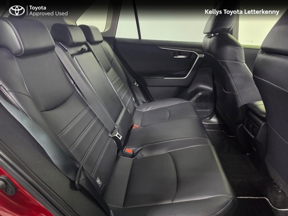 2023 Toyota Rav4 - image 11
