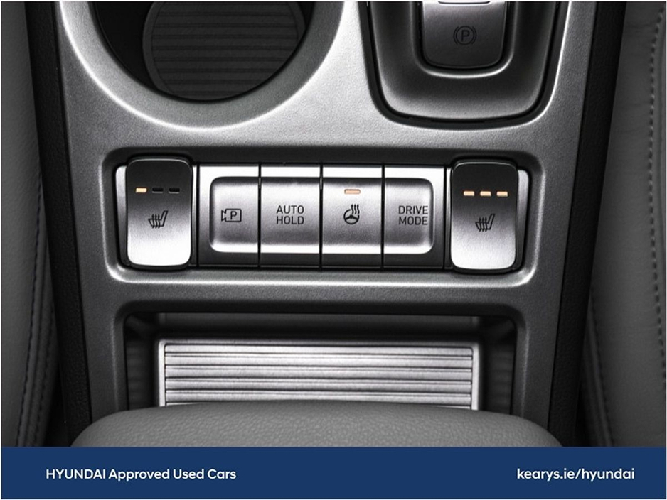 2023 Hyundai Kona EV Premium 64 kWh