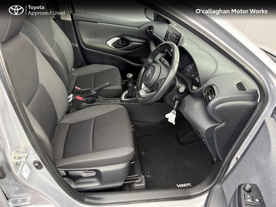 2022 Toyota Yaris 1.0 LUNA 4DR €21,950