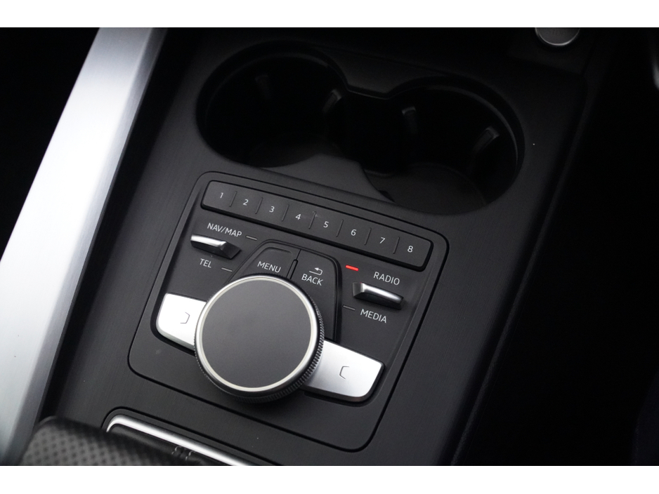 2018 Audi A4 - image 15