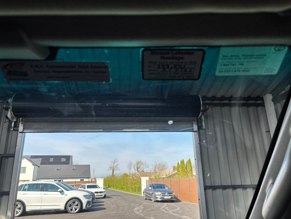 2016 Toyota Hilux - image 11